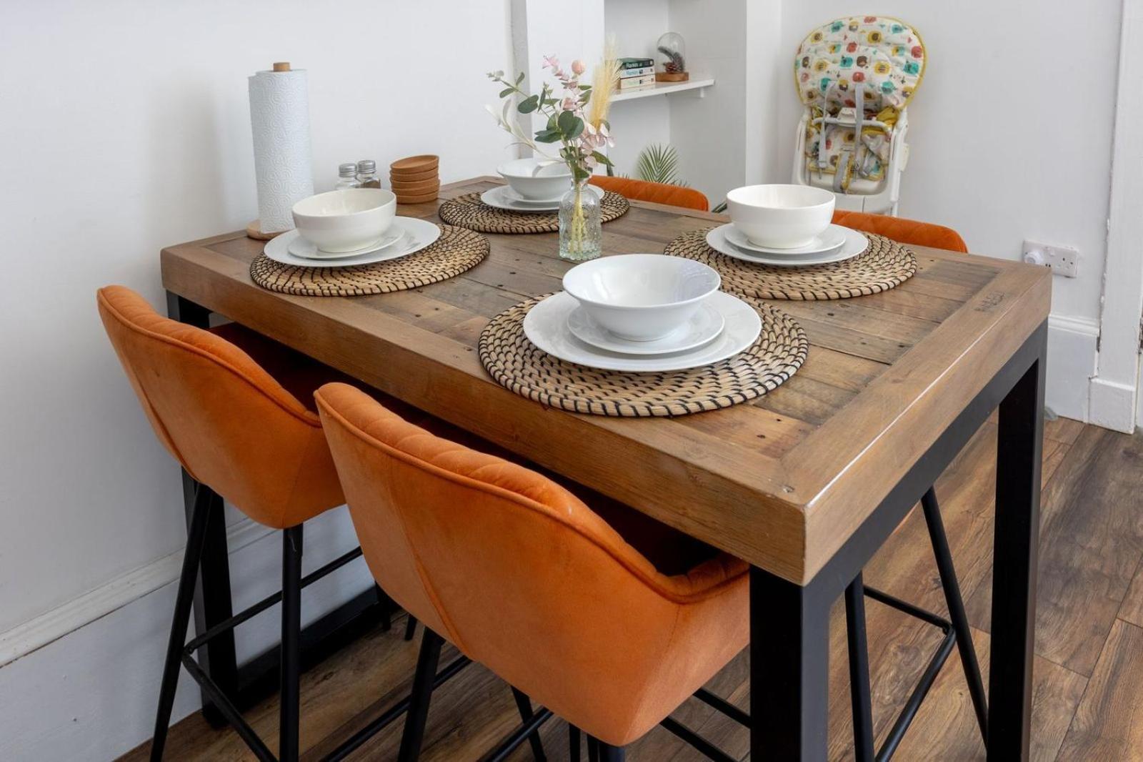 Spacious 3 Bedroom Home In Glasgow - Free Parking Ngoại thất bức ảnh