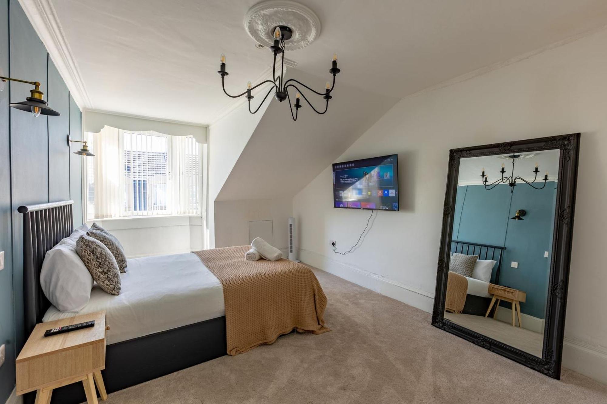 Spacious 3 Bedroom Home In Glasgow - Free Parking Ngoại thất bức ảnh